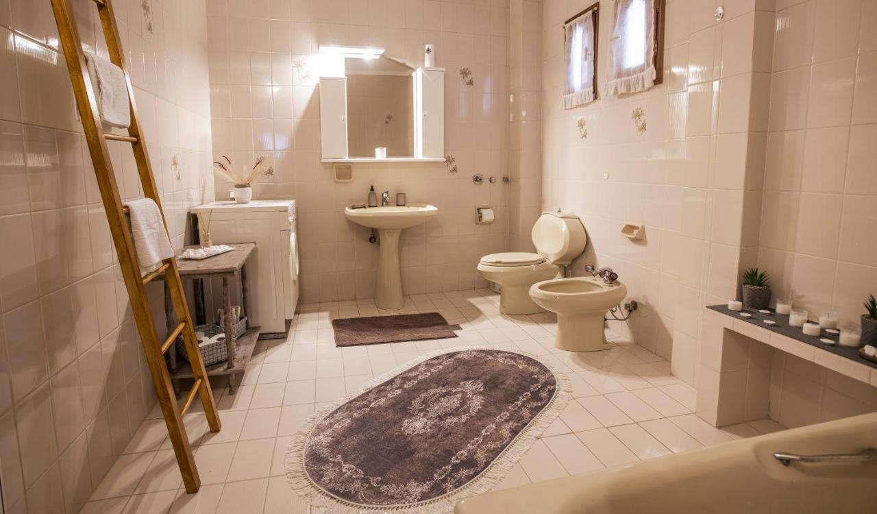 קסטוריה Georgia'S Guesthouse מראה חיצוני תמונה
